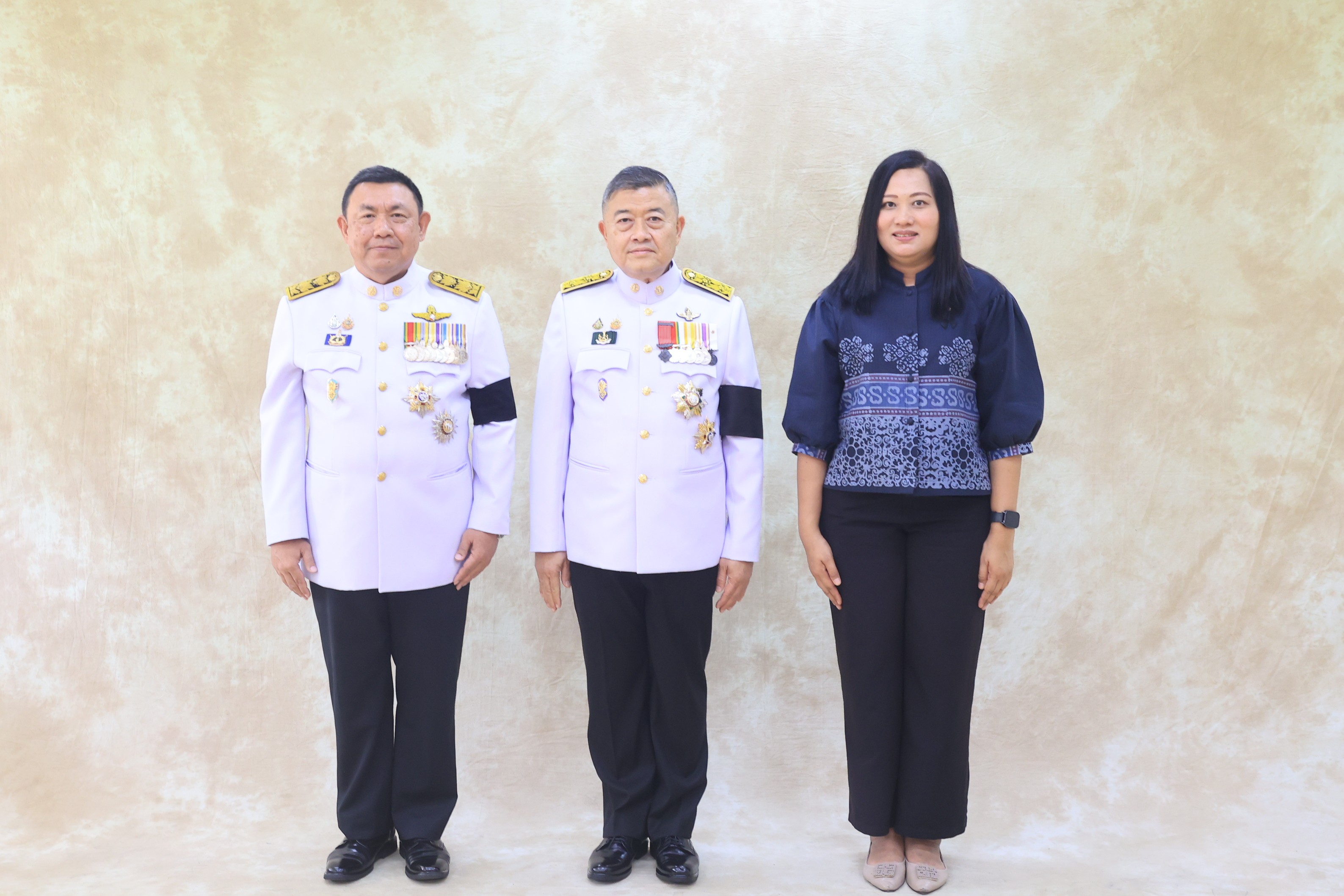 title - พระบาทสมเด็จพระเจ้าอยู่หัว และสมเด็จพระนางเจ้าฯ พระบรมราชินี เสด็จฯ ไปในการพระราชพิธีพืชมงคล พุทธศักราช 2569